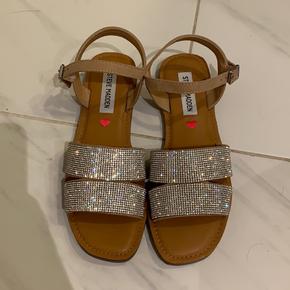 Brand new Steve Madden Size 5 sandals